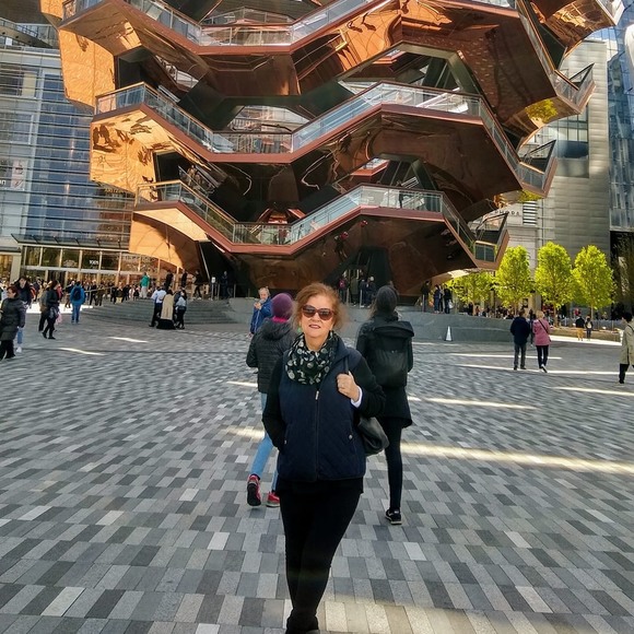 Meet your Posher, Sotia - Picture 1 of 1